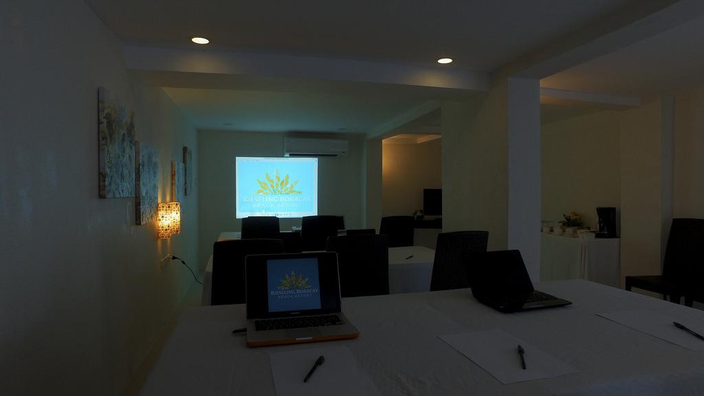 Rieseling Boracay Beach Resort Balabag  外观 照片
