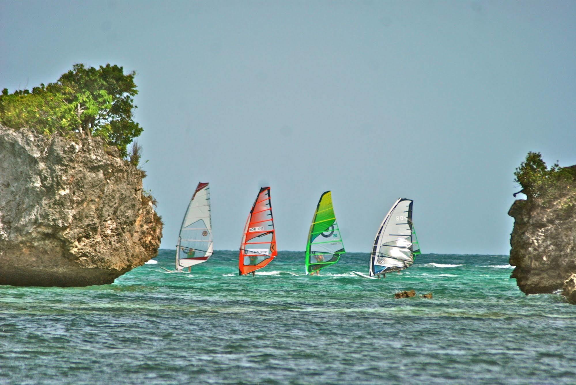 Rieseling Boracay Beach Resort Balabag  外观 照片